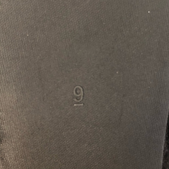 Black Sandals size 9 - Picture 6 of 6